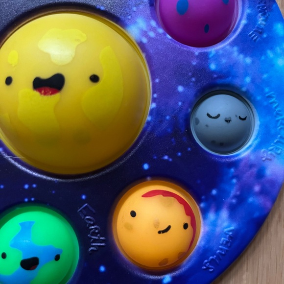 Lot of 4 Fidgets Colorful Pop Its Pineapple and Keyboard - Picture 7 of 8